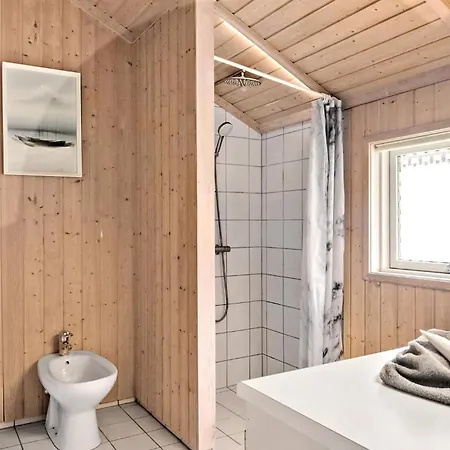 Дом отдыха Stunning In With Wifi